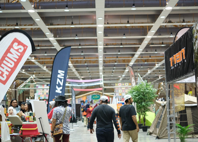 Expo setup university booths
